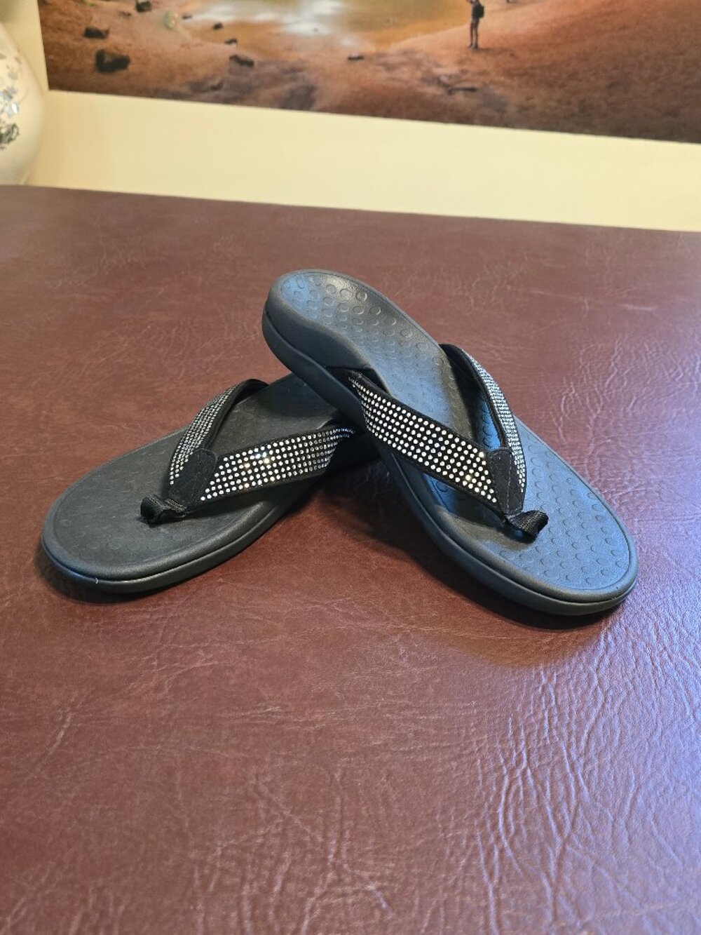 Black Tide II Toe Post Orthotic Sandals with rhinestones